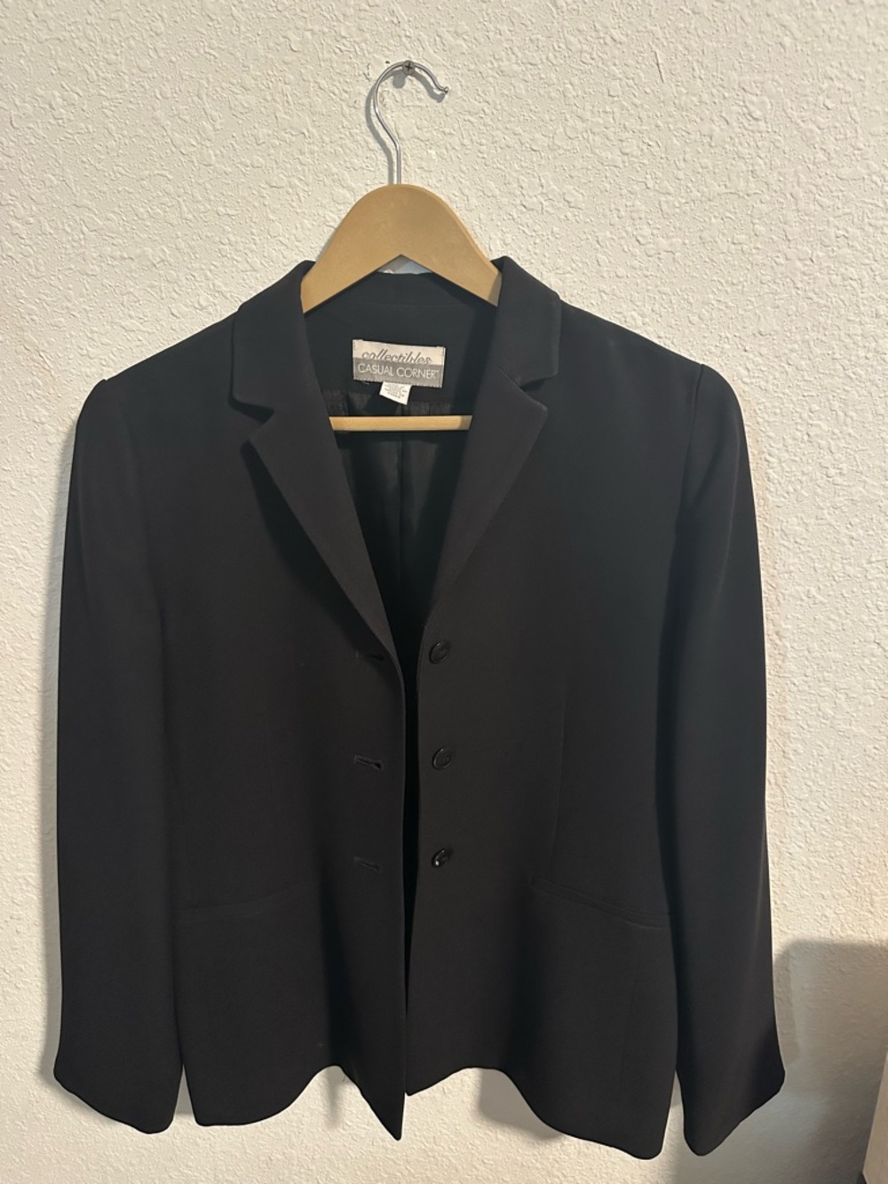 Casual Corner Women’s Black Blazer